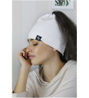Čiapka Akai/biela